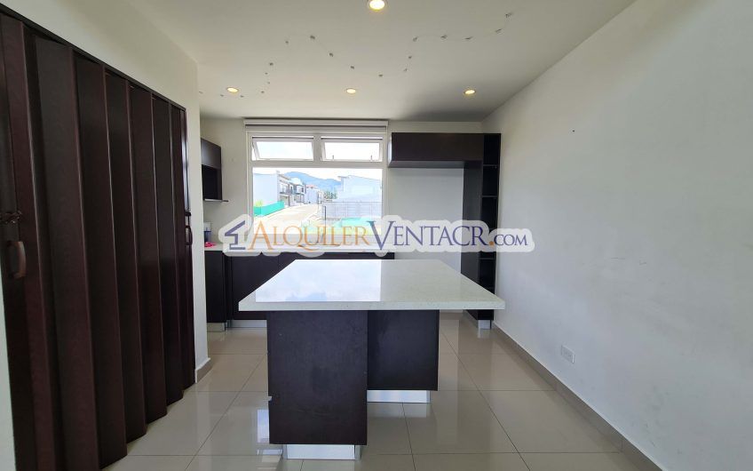 Apartamento tipo Penthouse con vista en Bello Horizonte Escazú