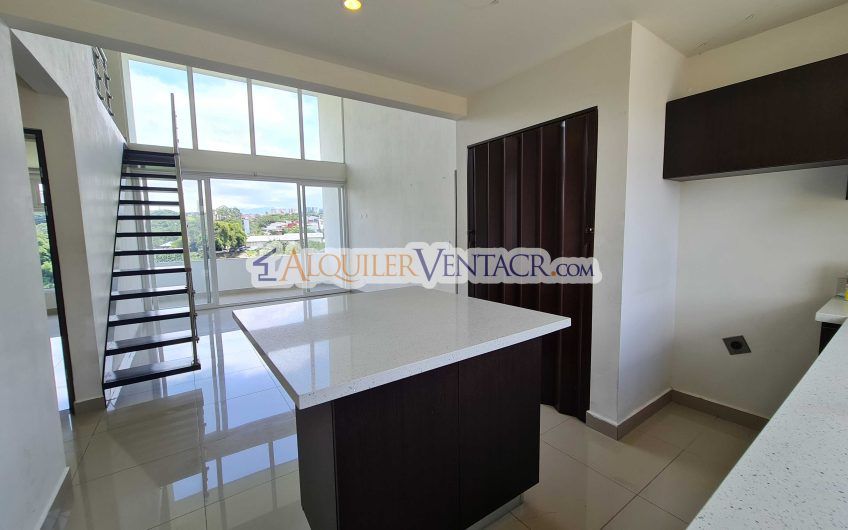 Apartamento tipo Penthouse con vista en Bello Horizonte Escazú