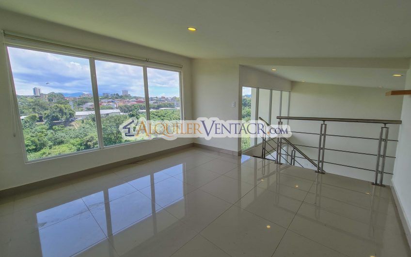 Apartamento tipo Penthouse con vista en Bello Horizonte Escazú