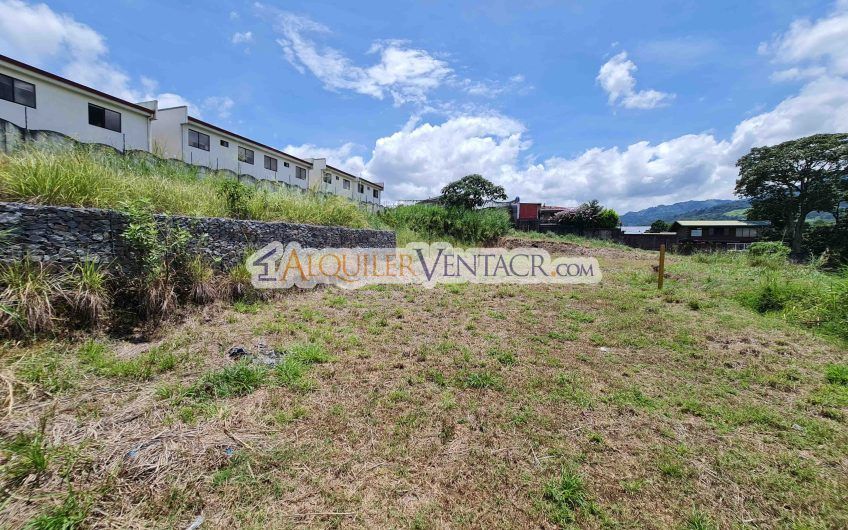 Lote plano de 1.065 m2 con vista en Bello Horizonte Escazú