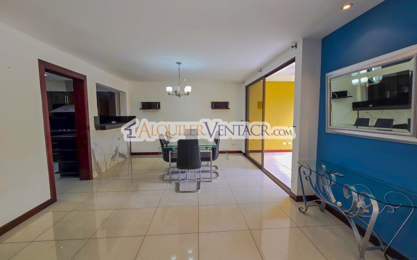 Almería Santa Ana! Condo de 285 m2 con piscinas / gym y cancha de tenis