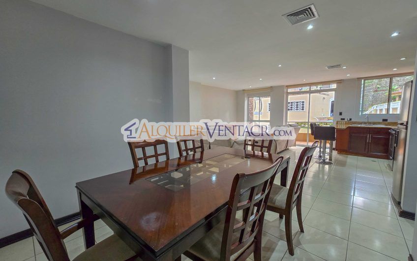 Apartamento amueblado de 2 habit. con balcón en San Rafael Escazú