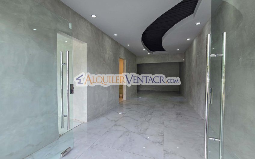 Local comercial de 50 m2 en San Rafael Escazú sobre calle principal