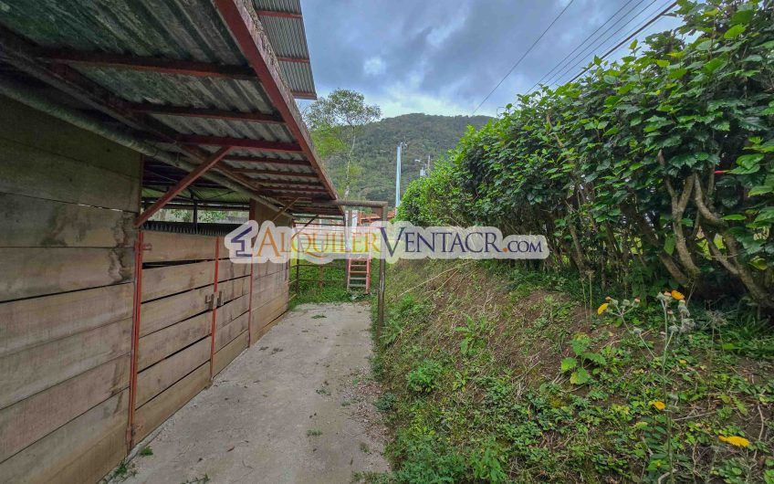 Lote de 504 m2 con vistas y con servicios listos en San Antonio Escazú