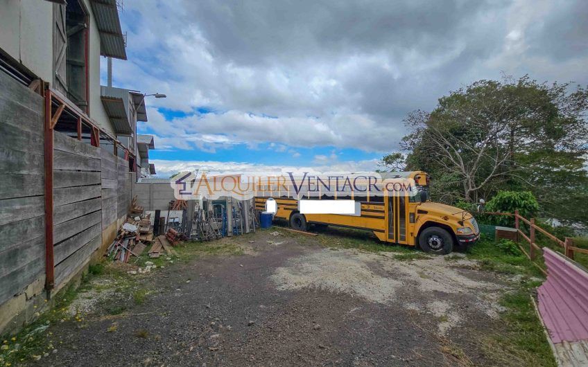 Lote de 504 m2 con vistas y con servicios listos en San Antonio Escazú