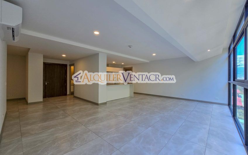 Lujoso apartamento de 3 habit.+ de servicio en Escazú Centro