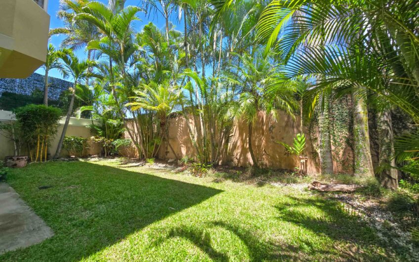 Jaboncillos Escazú! Condo de 523 m2 con 6 habit. + de servicio y jardín
