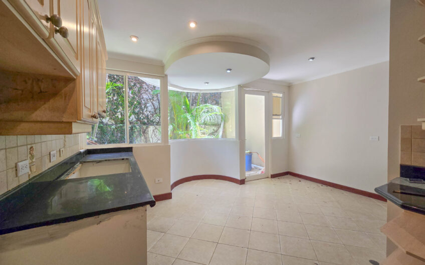 Jaboncillos Escazú! Condo de 523 m2 con 6 habit. + de servicio y jardín