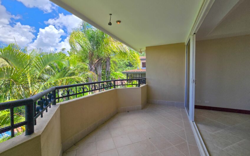 Jaboncillos Escazú! Condo de 523 m2 con 6 habit. + de servicio y jardín