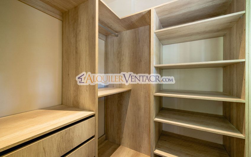 Hacienda Pinilla Tamarindo Guanacaste! Casa de 454 m2 con 1.630 m2 lote