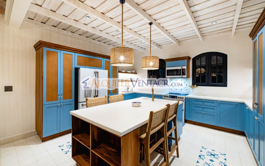 Hacienda Pinilla Tamarindo Guanacaste! Casa de 454 m2 con 1.630 m2 lote