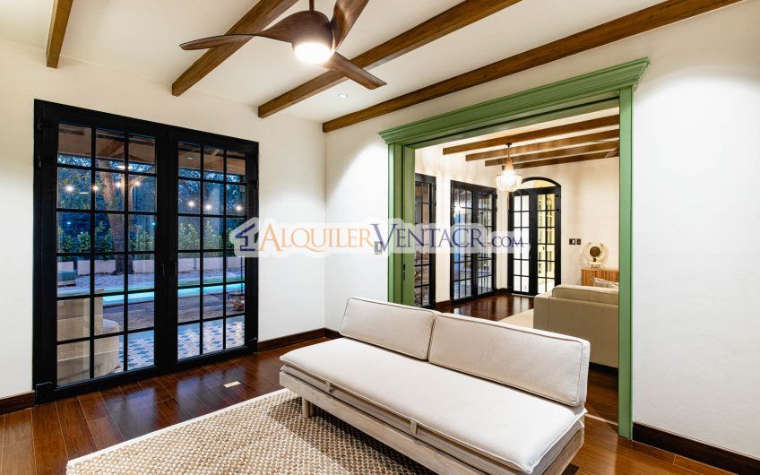 Hacienda Pinilla Tamarindo Guanacaste! Casa de 454 m2 con 1.630 m2 lote