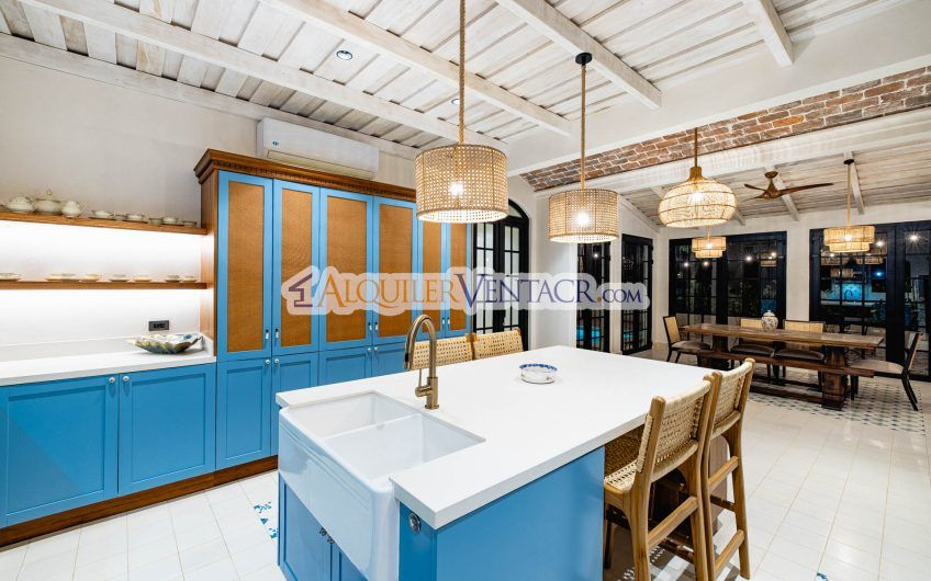 Hacienda Pinilla Tamarindo Guanacaste! Casa de 454 m2 con 1.630 m2 lote