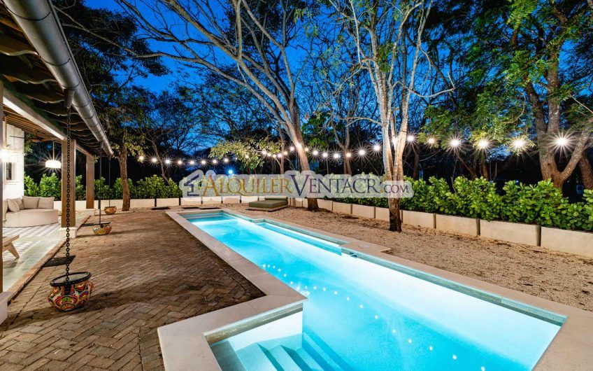 Hacienda Pinilla Tamarindo Guanacaste! Casa de 454 m2 con 1.630 m2 lote