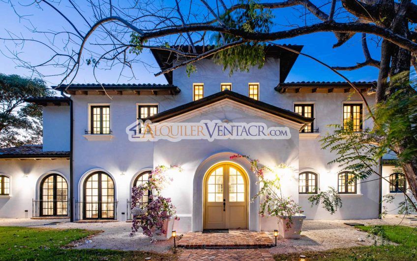 Hacienda Pinilla Tamarindo Guanacaste! Casa de 454 m2 con 1.630 m2 lote