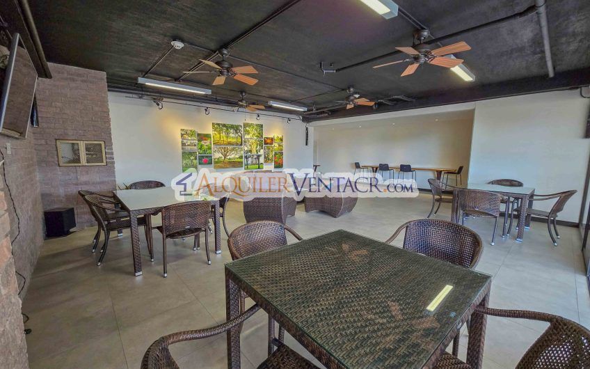 Oficina en Torres del Parque en Sabana Norte