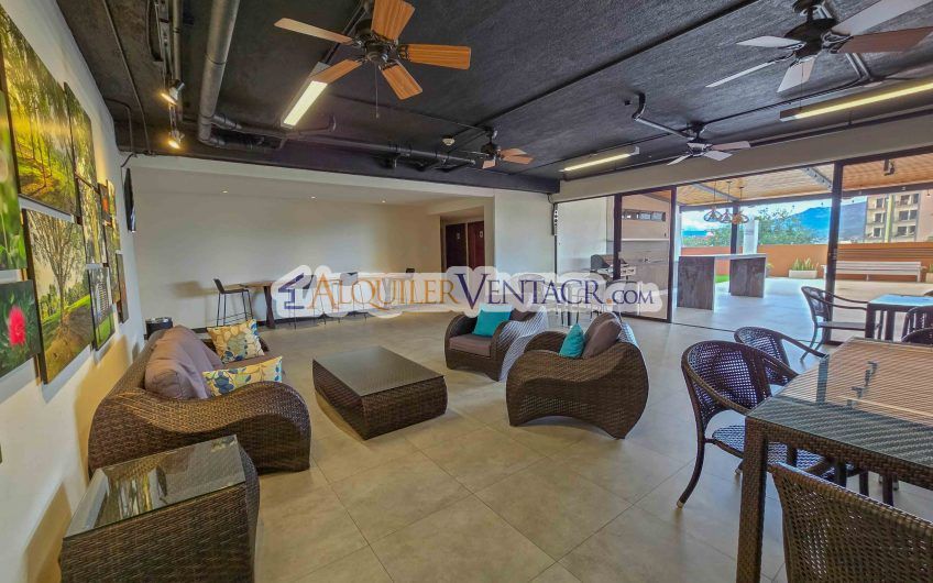 Oficina en Torres del Parque en Sabana Norte