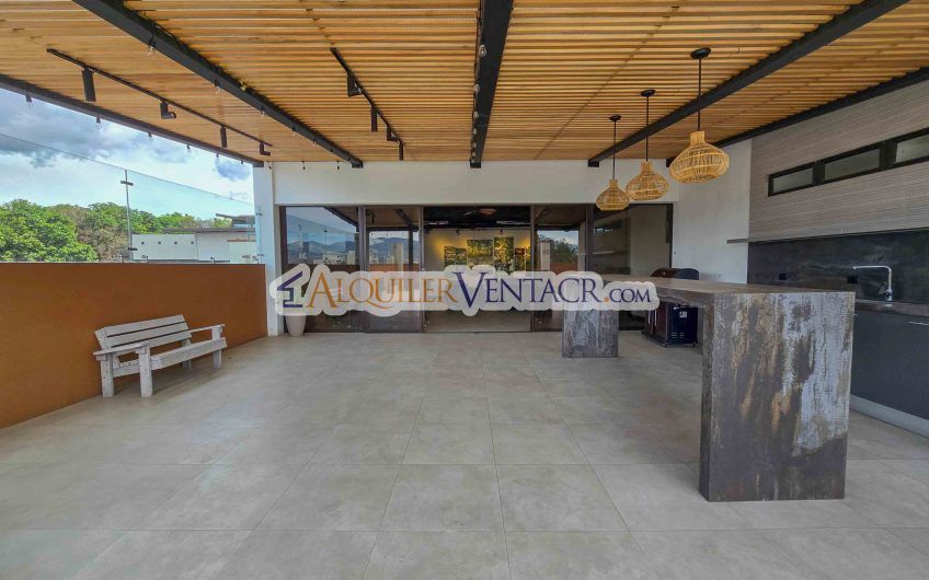 Oficina en Torres del Parque en Sabana Norte