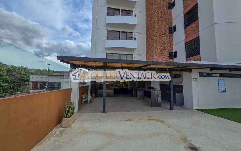 Oficina en Torres del Parque en Sabana Norte