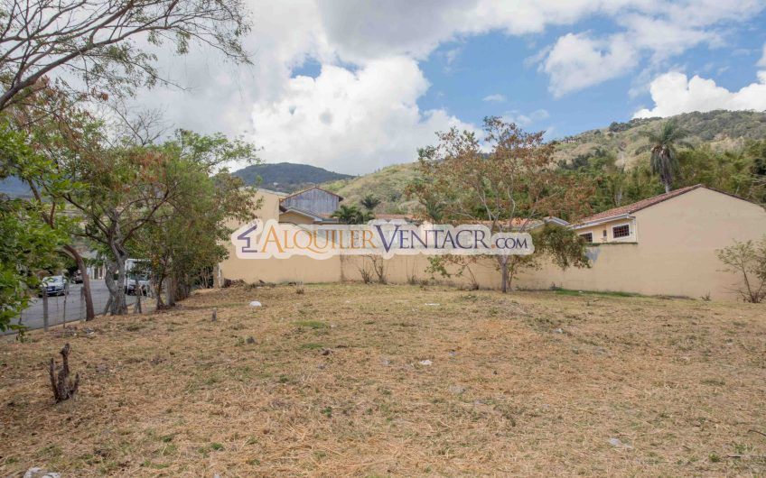 Jaboncillos Escazú! Lote plano de 2.640 m2