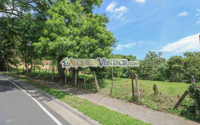 Jaboncillos Escazú! Lote plano de 2.640 m2