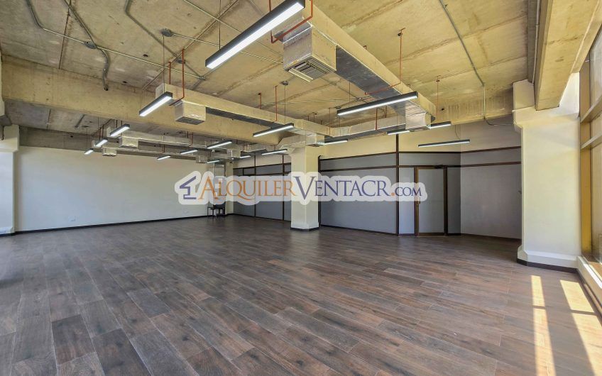 Oficina de 118 m2 en Torre Oficentro La Sabana