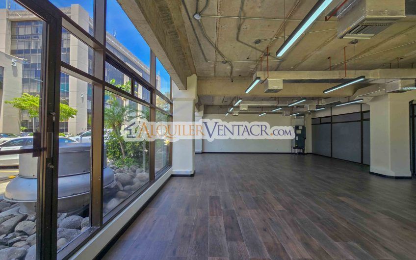 Oficina de 118 m2 en Torre Oficentro La Sabana
