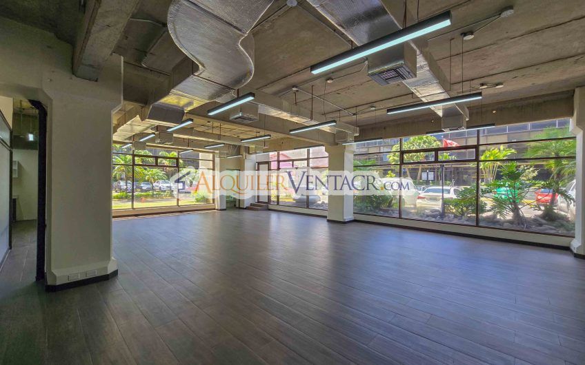 Oficina de 118 m2 en Torre Oficentro La Sabana