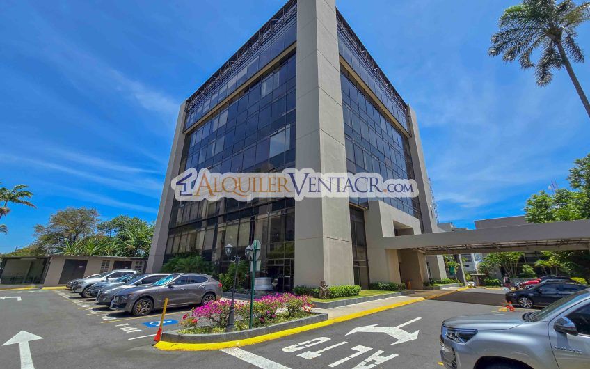 Oficina de 118 m2 en Torre Oficentro La Sabana