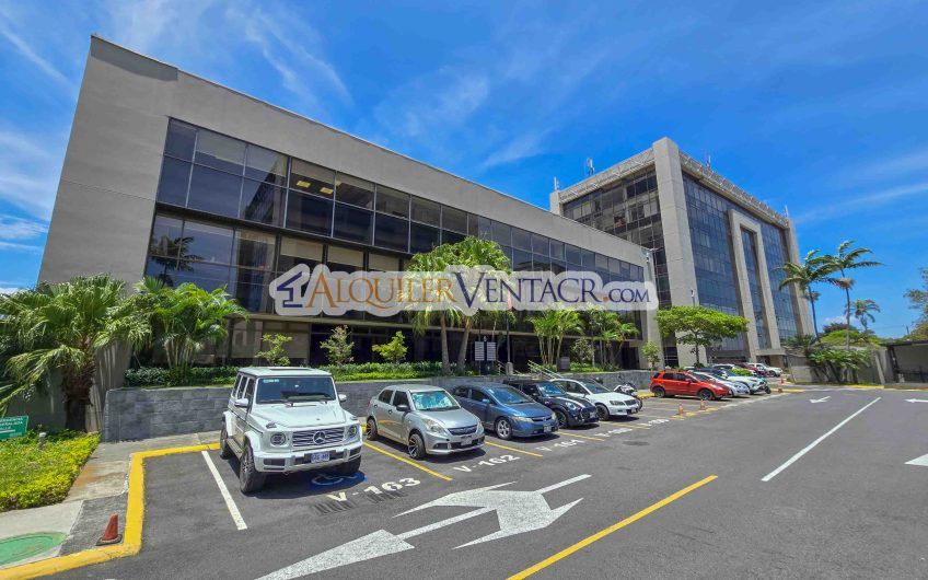 Oficina de 118 m2 en Torre Oficentro La Sabana