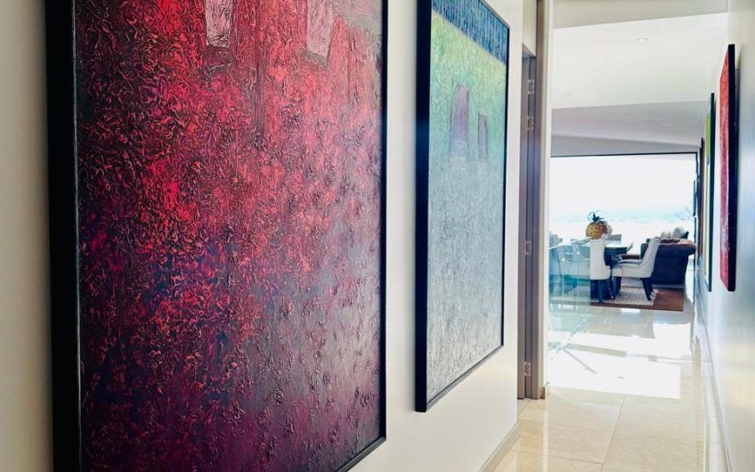 Lujoso condo de 3 habit. con vista en Escazú