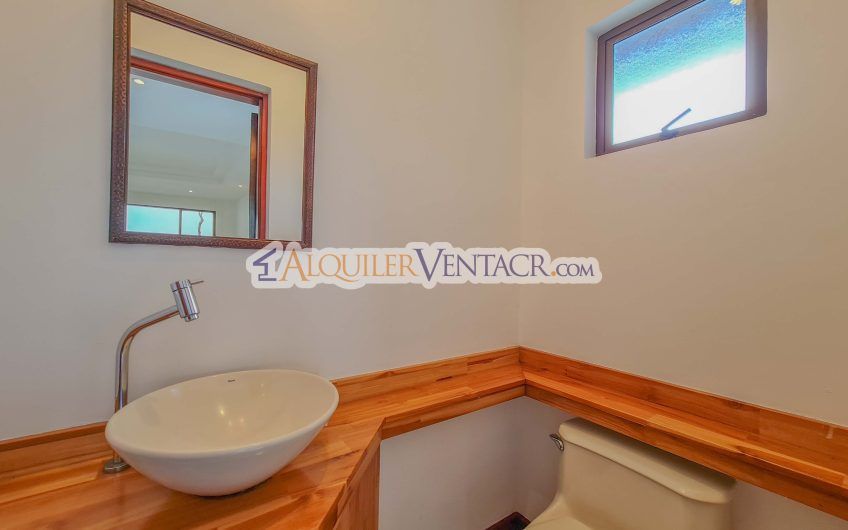 Para inversión! Condo de 4 habit. en Trejos Montealegre x Avenida Escazú