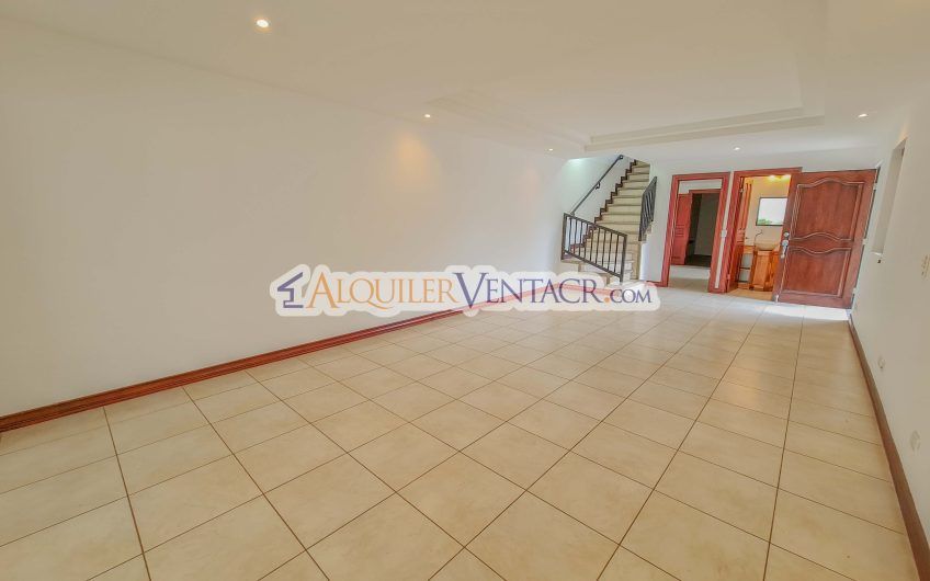 Para inversión! Condo de 4 habit. en Trejos Montealegre x Avenida Escazú