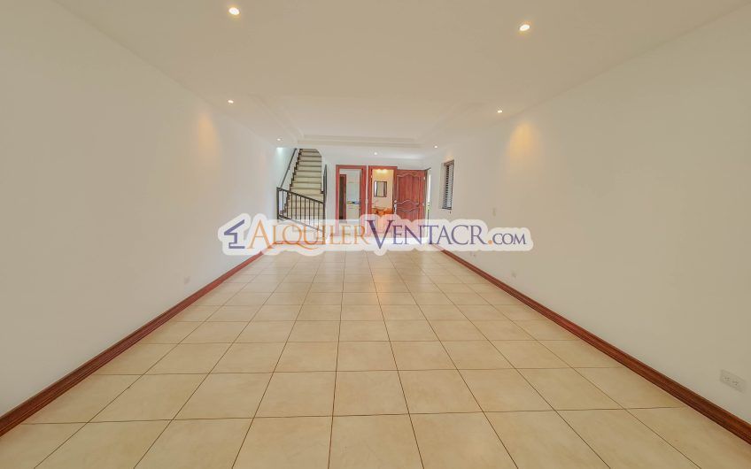 Para inversión! Condo de 4 habit. en Trejos Montealegre x Avenida Escazú