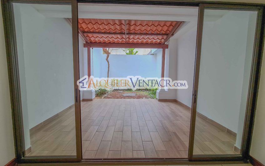 Para inversión! Condo de 4 habit. en Trejos Montealegre x Avenida Escazú