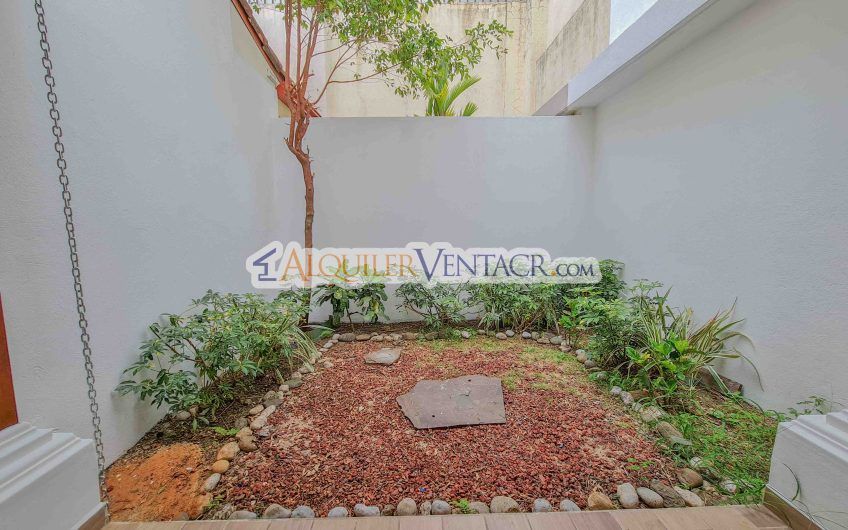 Para inversión! Condo de 4 habit. en Trejos Montealegre x Avenida Escazú