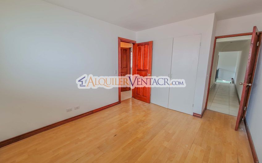 Para inversión! Condo de 4 habit. en Trejos Montealegre x Avenida Escazú