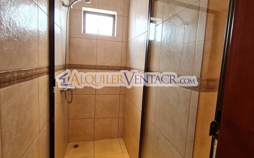 Para inversión! Condo de 4 habit. en Trejos Montealegre x Avenida Escazú