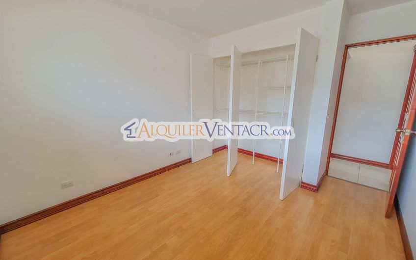 Para inversión! Condo de 4 habit. en Trejos Montealegre x Avenida Escazú