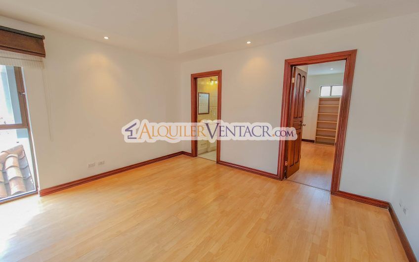 Para inversión! Condo de 4 habit. en Trejos Montealegre x Avenida Escazú