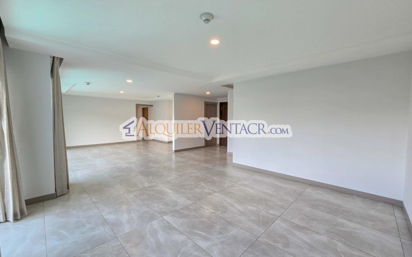 Para estrenar! Lujoso apartamento con vista en Escazú Centro