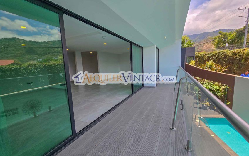 Para estrenar! Lujoso apartamento con vista en Escazú Centro