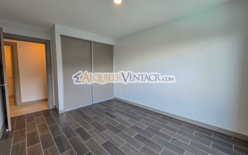 Para estrenar! Lujoso apartamento con vista en Escazú Centro