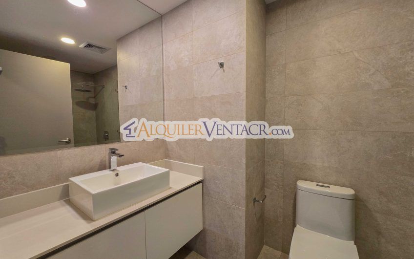 Para estrenar! Lujoso apartamento con vista en Escazú Centro