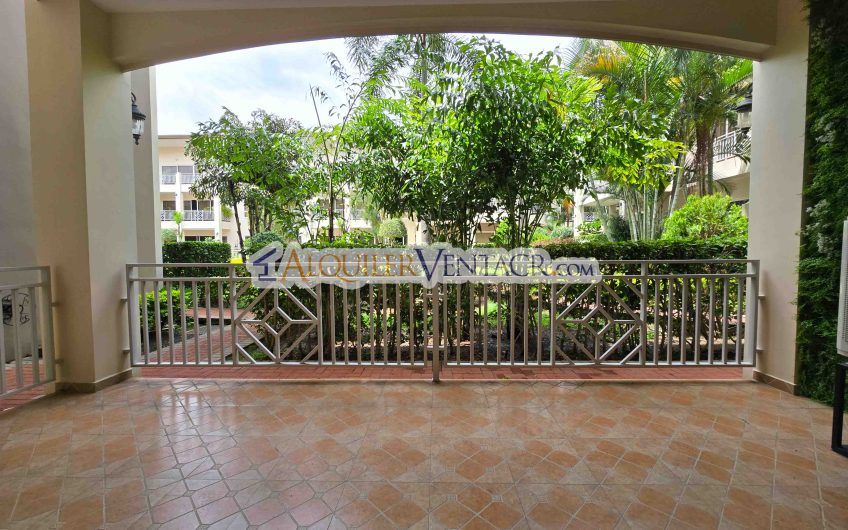 Apartamento en 1er nivel con terraza en San Rafael Escazú x Country Club