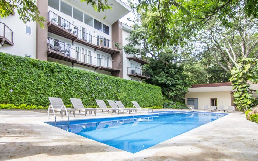 Apartamento con vista en San Nicolás de Barí Río Oro Santa Ana