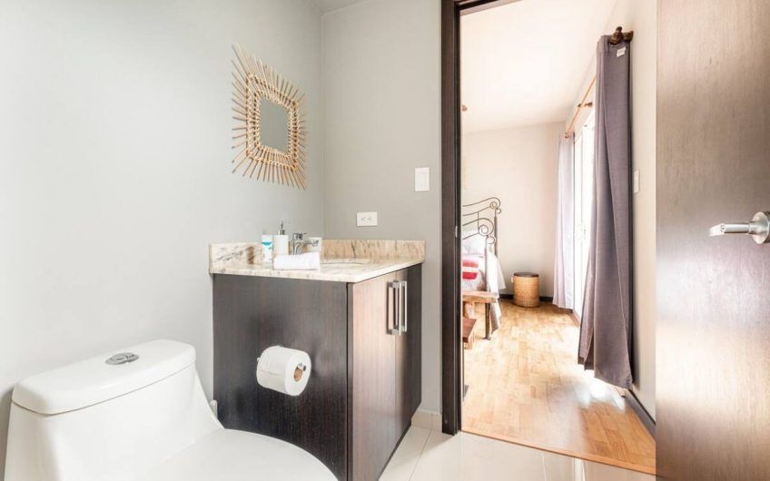 Apartamento con vista en San Nicolás de Barí Río Oro Santa Ana