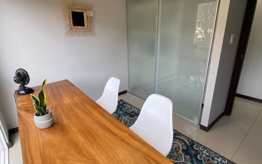 Apartamento con vista en San Nicolás de Barí Río Oro Santa Ana