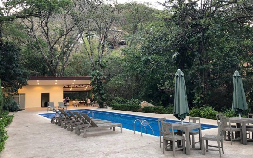 Apartamento con vista en San Nicolás de Barí Río Oro Santa Ana