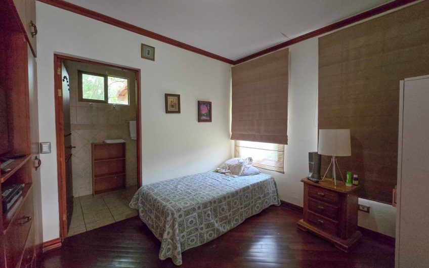 Condominio Cerro Real Escazú! Casa de Un Nivel de 500 m2 con 1.151 m2 de lote